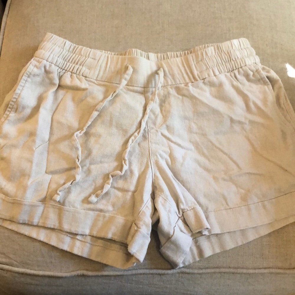 Cute shorts! Size XS old navy!!